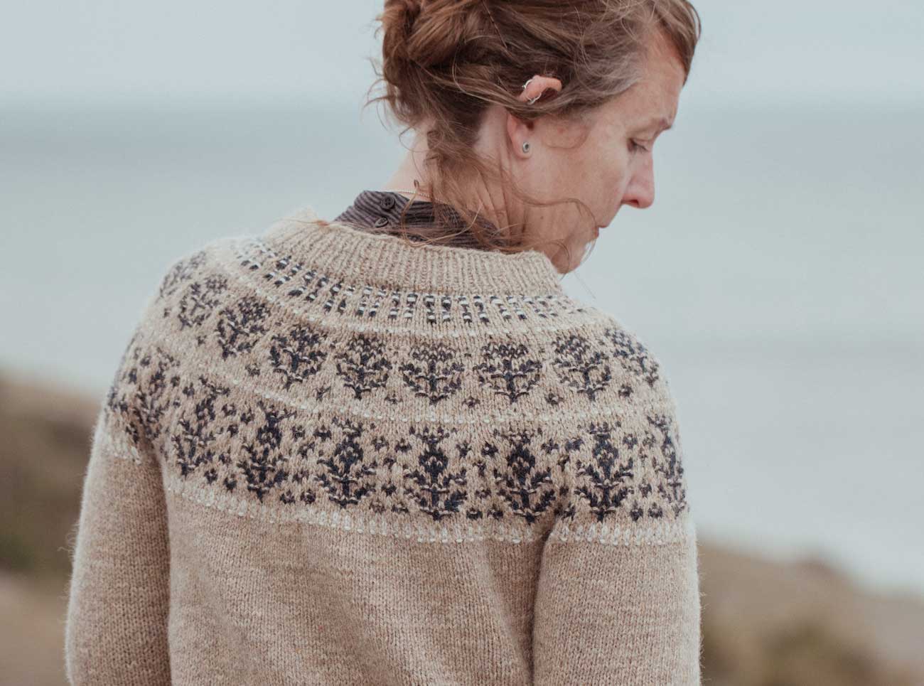 The Island and the Forest: a Knitted Correspondence (Lotta H. Löthgren und Erika Åberg)