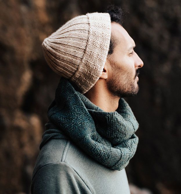 Laine 27062_Strickbuch_Salt-and-Timber_Cap_Muetze_Loo