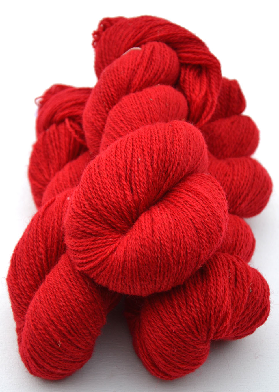 6/2-1101 Red on white wool